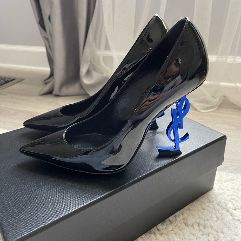 Stunning YSL yves saint laurent Heels size 38 AUTHENTIC